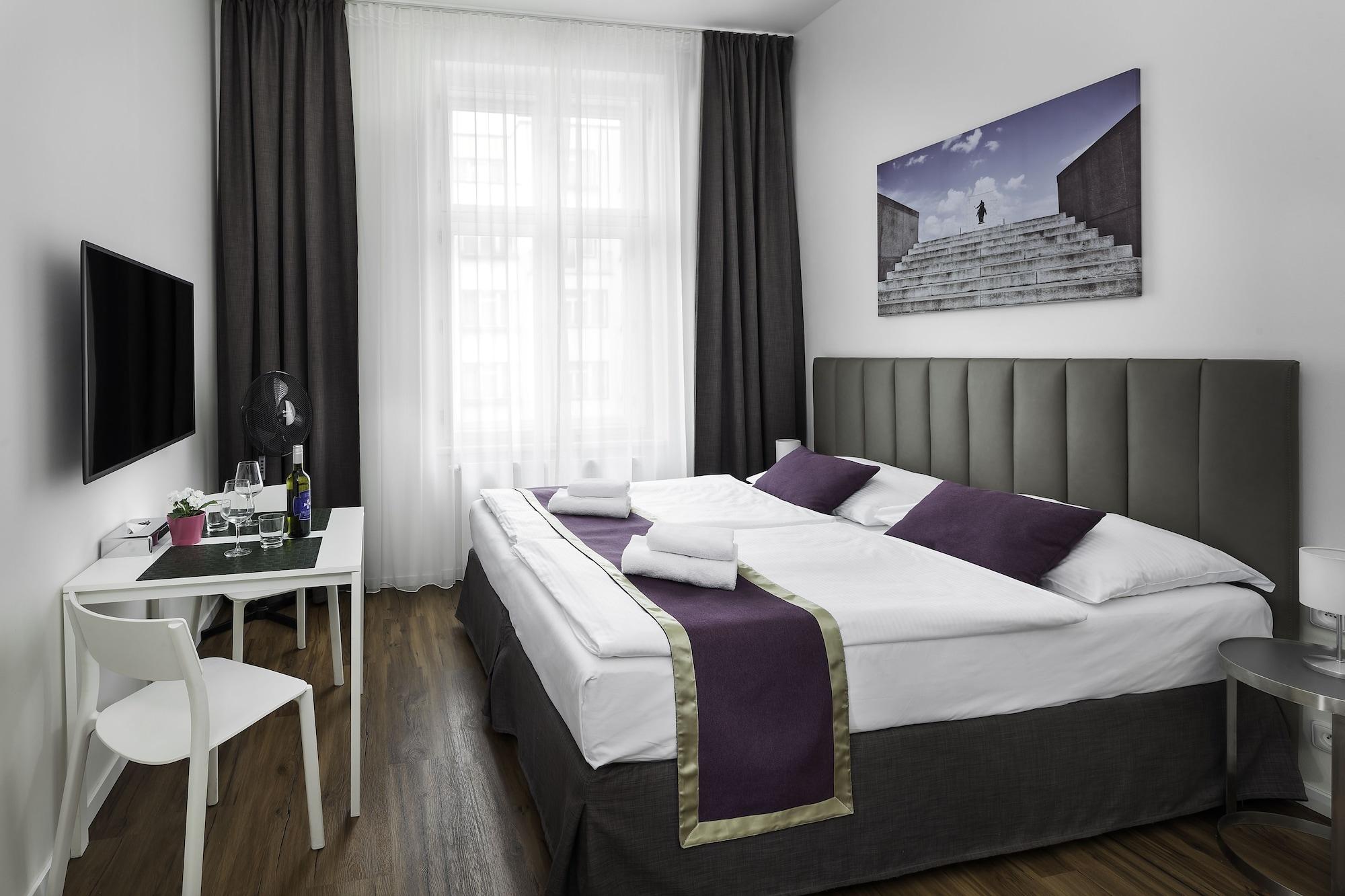 Elizabeth Suites Praga Esterno foto